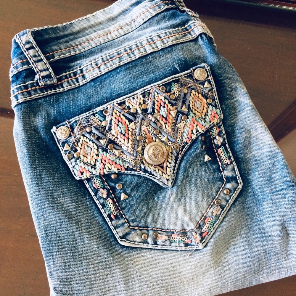 Grace in LA Embroidered Skinny Jeans Size 28
